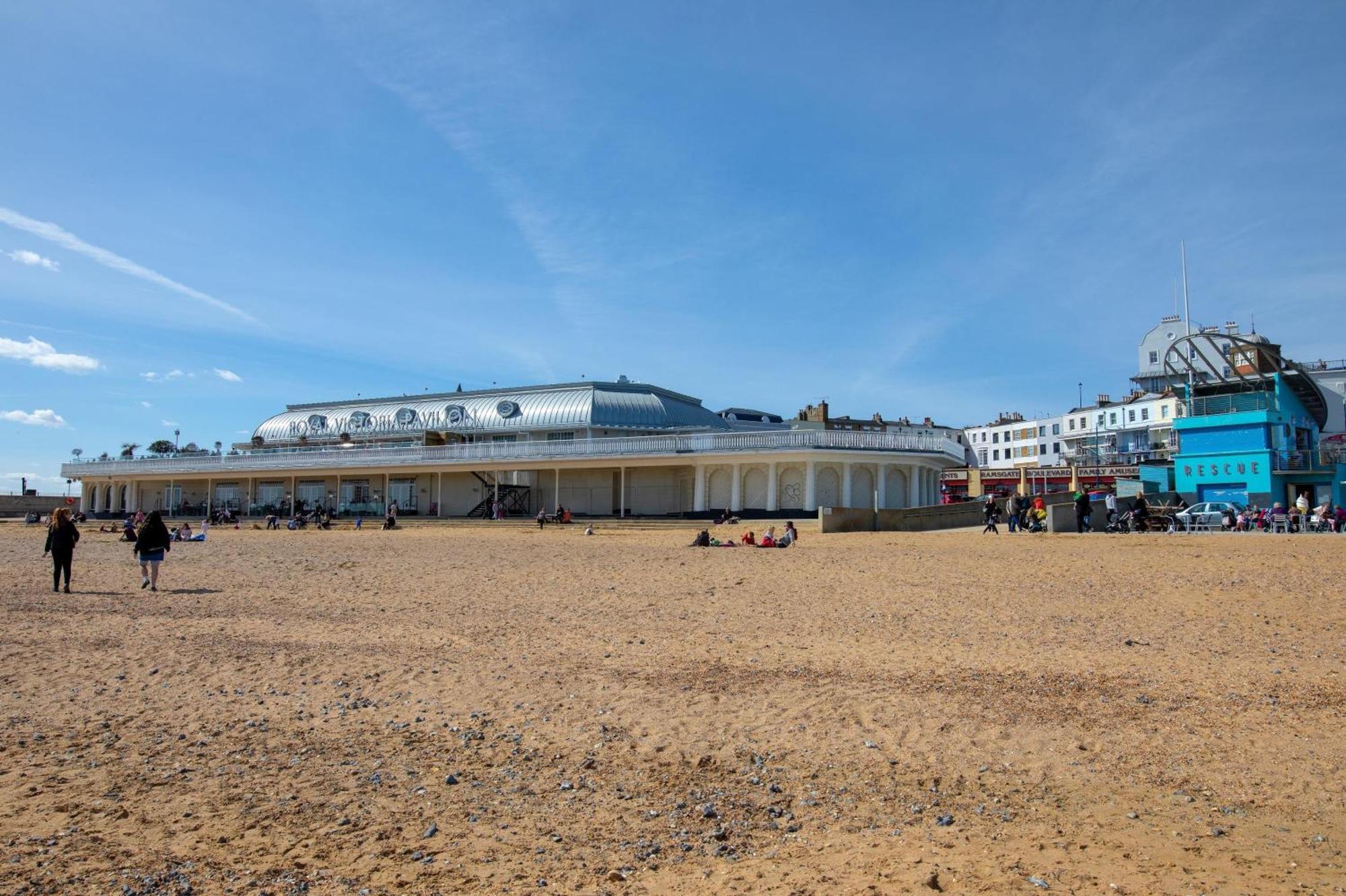 Beachside Bliss In Heart Of Town Apartment Ramsgate Exterior photo